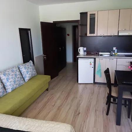 Апартамент Seasons - Cozy Near Gondola & Mountain Views *