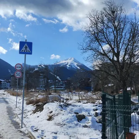 Seasons Банско